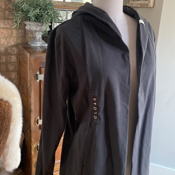 CLOAK HOODED CAPE JACKET HIDDEN IN PLAIN SIGHT UNIQUE SMALL EXCELLENT  GOTH - Picture 4 of 8